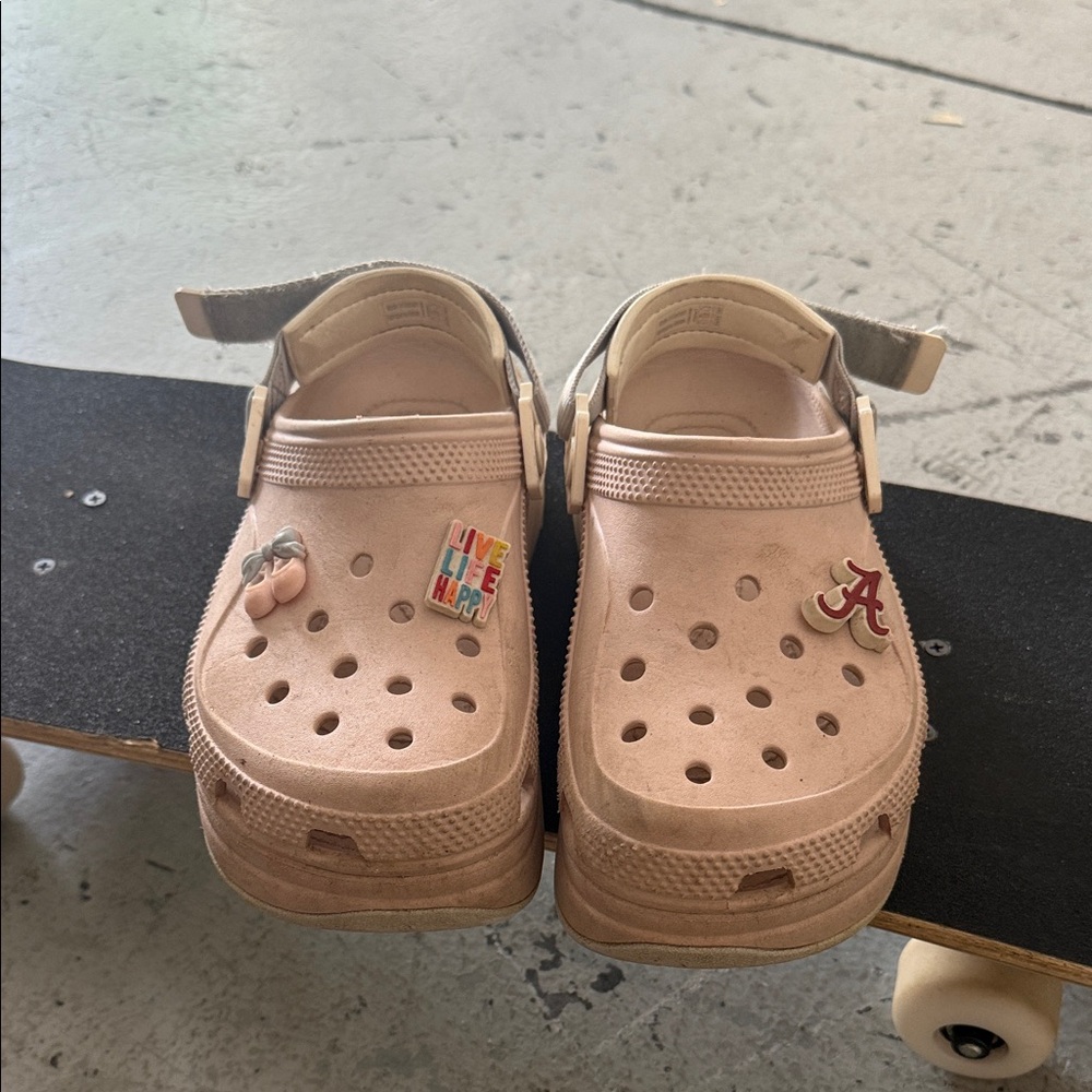 CROCS Kids Clog Sandals in Pale Pink with Charms